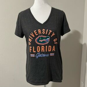 Captivating women’s gray “University of Florida, Gators” teeshirt
